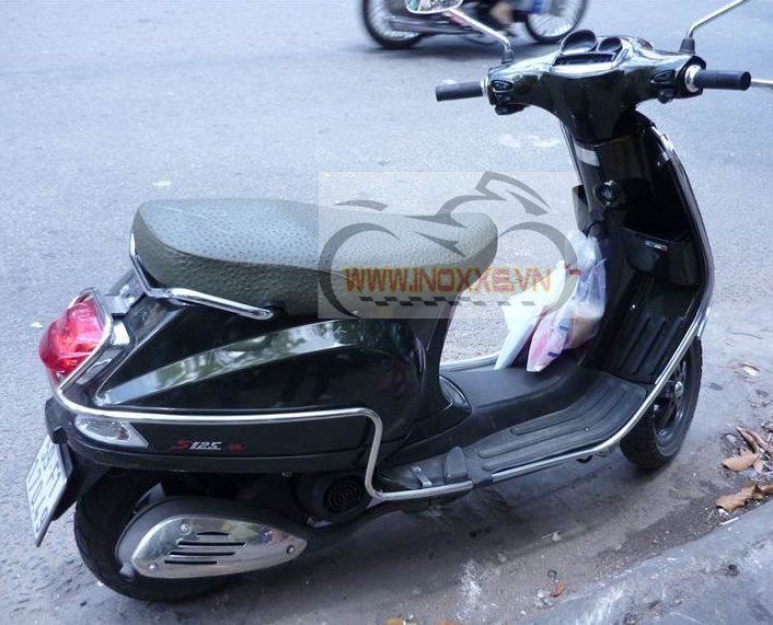 Khung inox bảo vệ xe Vespa S kiểu thường